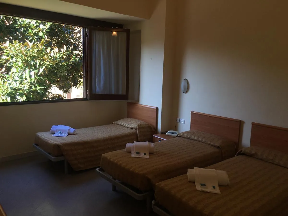 ***  Casa Per Ferie Oasi San Giuseppe 호텔 로마 이탈리아